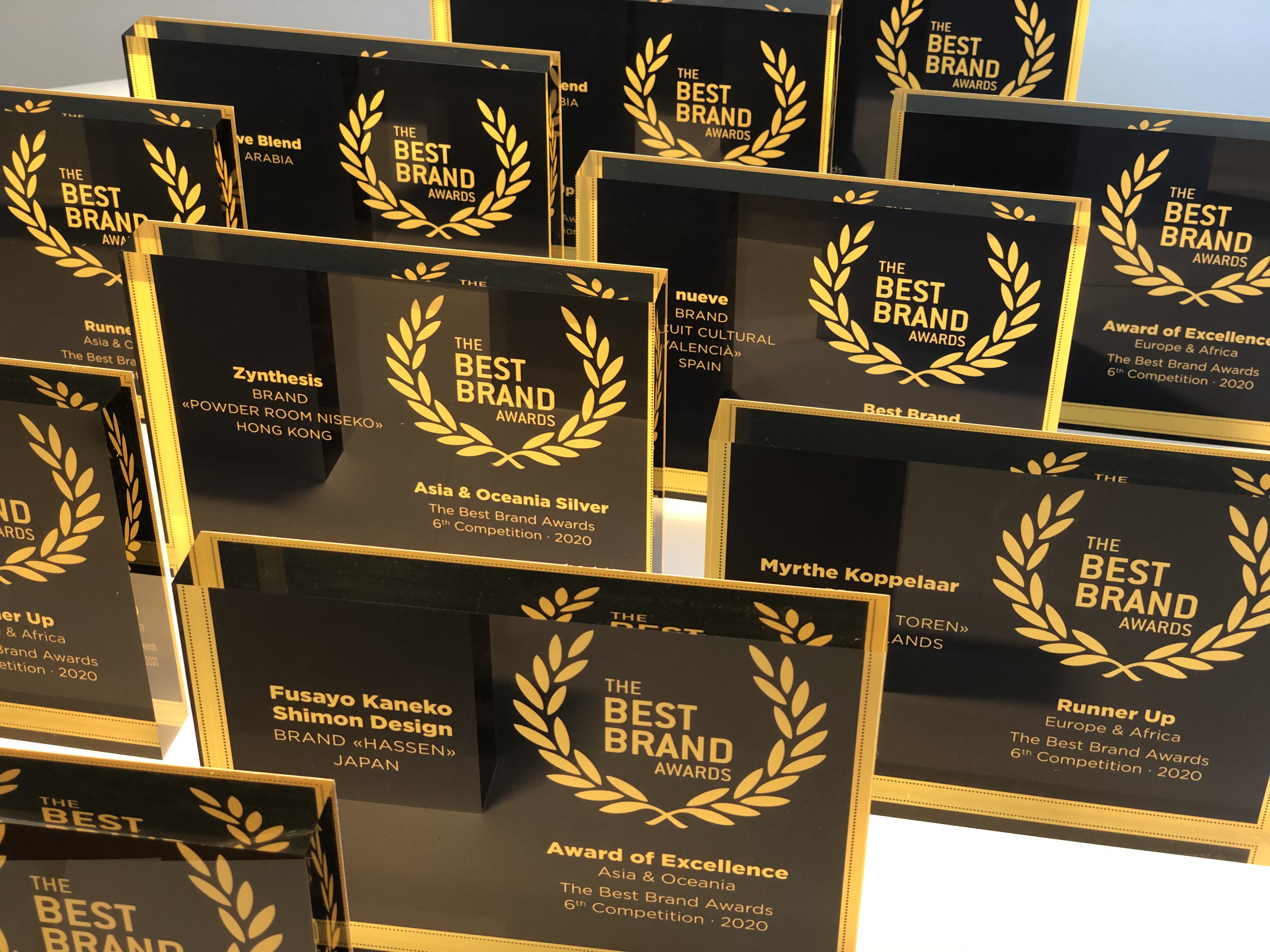 Best Brand Awards | Trophies